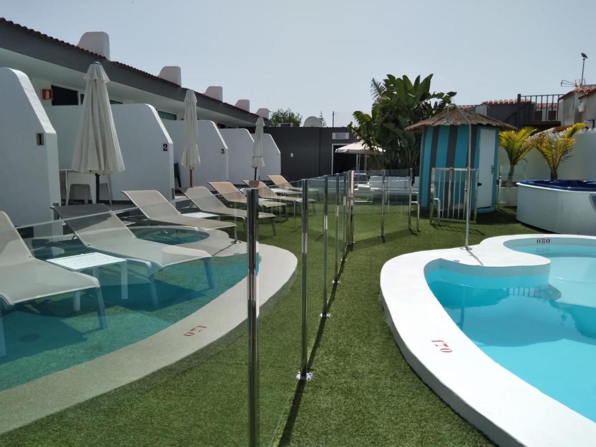 Starboys Gay Resort - Gay Men Only Maspalomas  Exteriör bild
